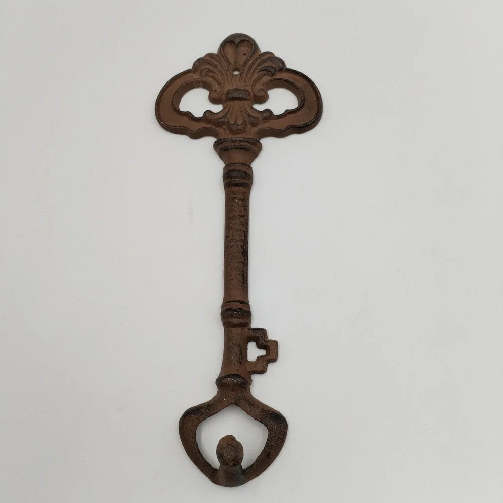 Antique Style Cast Iron Goodhealth Skeleton Key Wall‎ Hook Hanger Rustic Vintage